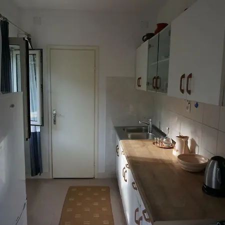 Stiniva Apartamento *